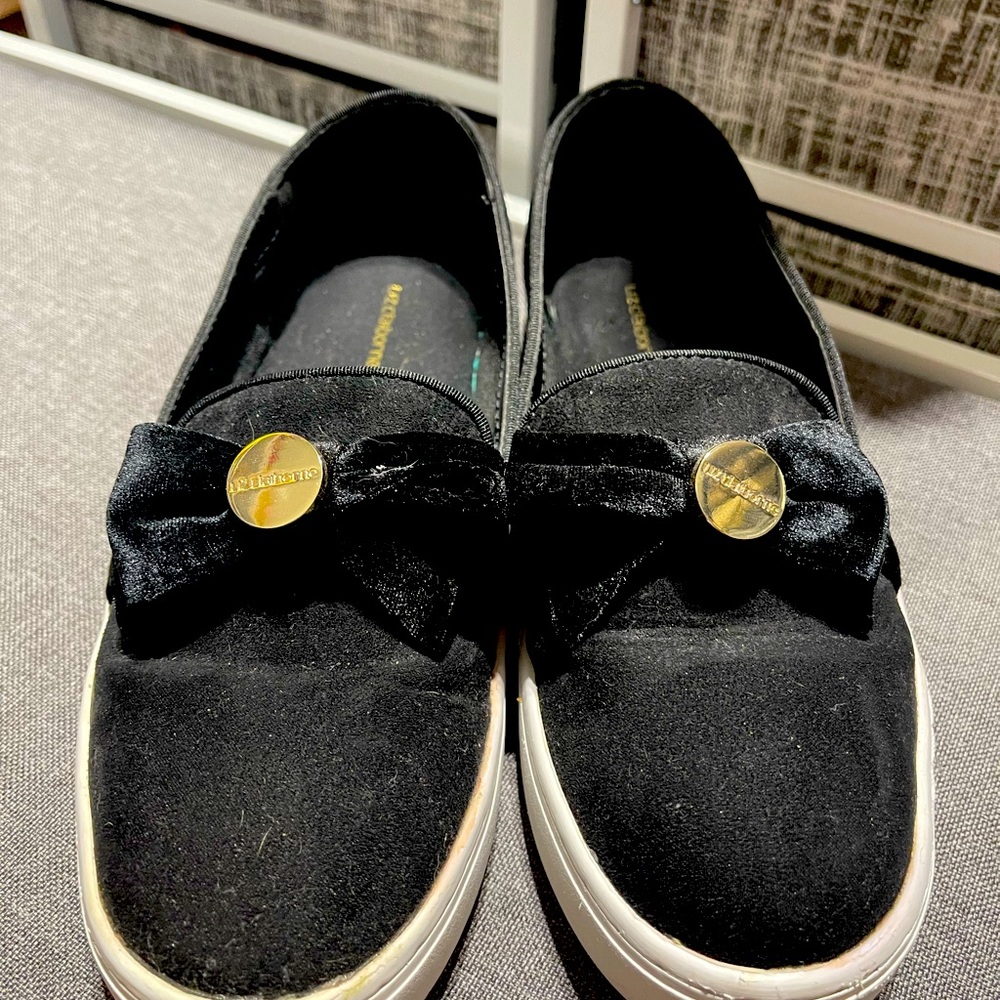 Used Liz Claiborne black suede loafer
